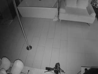 voyeurcam-casa-salsa-bathroom-3