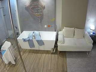 voyeurcam-casa-salsa-bathroom-3
