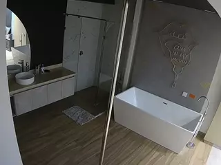 Casa Salsa Bathroom 3's Live Sex Cam Show