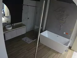 Casa Salsa Bathroom 3's Live Sex Cam Show