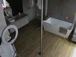 Casa Salsa Bathroom 3's Live Sex Cam Show
