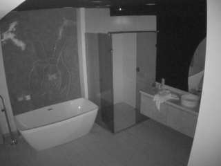 voyeurcam-casa-salsa-bathroom-4 18teenies camsoda