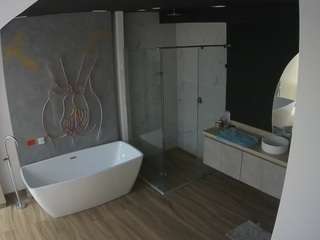 voyeurcam-casa-salsa-bathroom-4 F1oraa camsoda