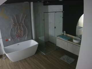 Sexo Real En Casa camsoda voyeurcam-casa-salsa-bathroom-4