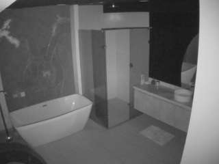 Mujeres Desnudas En Casa camsoda voyeurcam-casa-salsa-bathroom-4