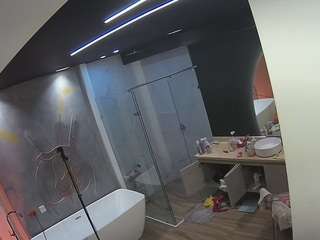 voyeurcam-casa-salsa-bathroom-4