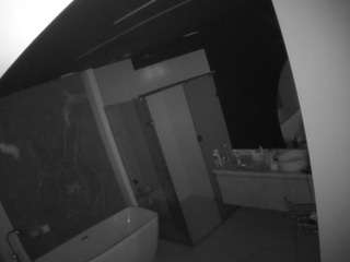 voyeurcam-casa-salsa-bathroom-4 webcam model