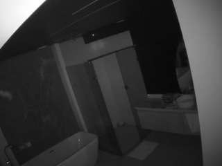 voyeurcam-casa-salsa-bathroom-4 webcam model