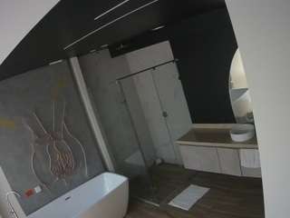 voyeurcam-casa-salsa-bathroom-4