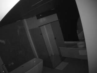 voyeurcam-casa-salsa-bathroom-4