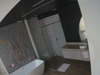 voyeurcam-casa-salsa-bathroom-4