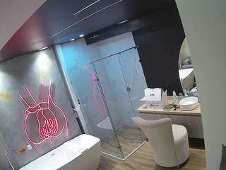 voyeurcam-casa-salsa-bathroom-4