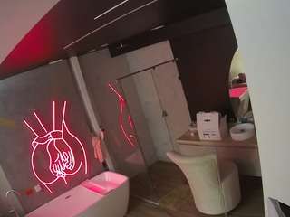 voyeurcam-casa-salsa-bathroom-4