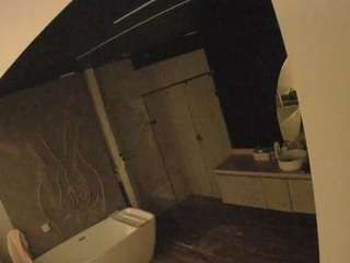 voyeurcam-casa-salsa-bathroom-4