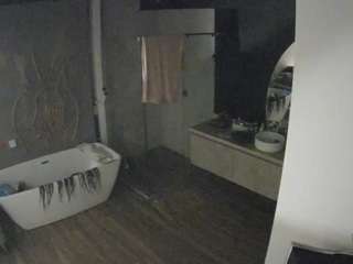 voyeurcam-casa-salsa-bathroom-4