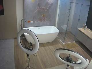 voyeurcam-casa-salsa-bathroom-4