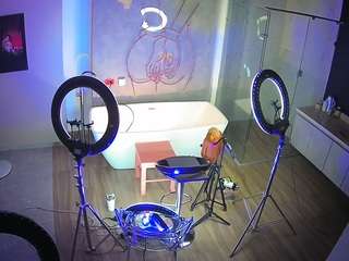 voyeurcam-casa-salsa-bathroom-4