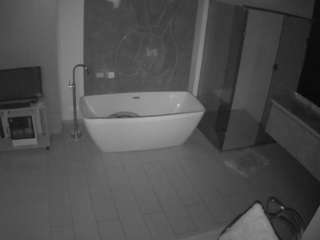 voyeurcam-casa-salsa-bathroom-4 webcam model