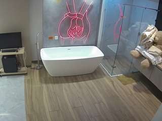 voyeurcam-casa-salsa-bathroom-4