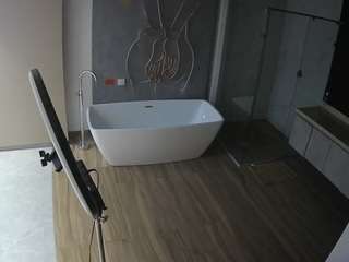 Model ini sedang live sekarang. voyeurcam-casa-salsa-bathroom-4