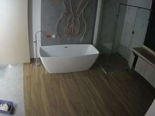 Dieses Model ist jetzt live. voyeurcam-casa-salsa-bathroom-4