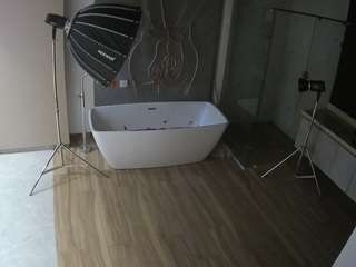 voyeurcam-casa-salsa-bathroom-4