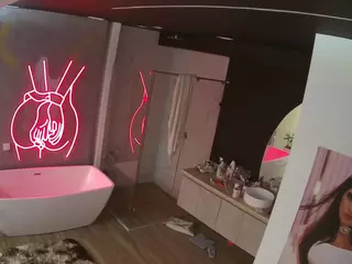 Casa Salsa Bathroom 4's Live Sex Cam Show