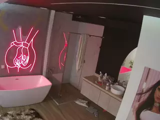 Casa Salsa Bathroom 4's Live Sex Cam Show