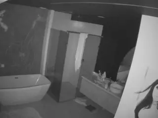 Casa Salsa Bathroom 4's Live Sex Cam Show