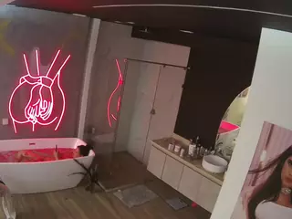 Casa Salsa Bathroom 4's Live Sex Cam Show