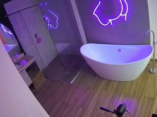 voyeurcam-casa-salsa-bathroom-5 camsoda Free Adult Video Chat Sites 