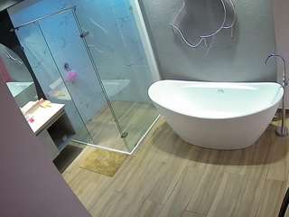 camsoda voyeurcam-casa-salsa-bathroom-5