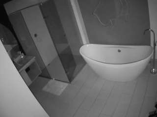 Voyeur Bath camsoda voyeurcam-casa-salsa-bathroom-5
