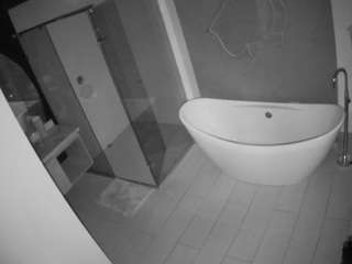 Jvjunkies camsoda voyeurcam-casa-salsa-bathroom-5