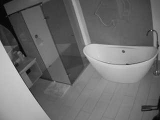 Desnudas En Casa camsoda voyeurcam-casa-salsa-bathroom-5