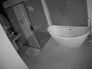 Kittyhouk camsoda voyeurcam-casa-salsa-bathroom-5