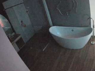 camsoda voyeurcam-casa-salsa-bathroom-5