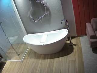 voyeurcam-casa-salsa-bathroom-5