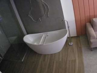 voyeurcam-casa-salsa-bathroom-5