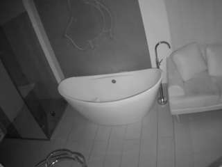 voyeurcam-casa-salsa-bathroom-5 Live Webcam on CamSoda