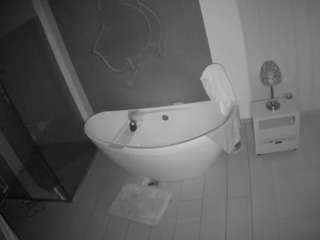 voyeurcam-casa-salsa-bathroom-5 camsoda