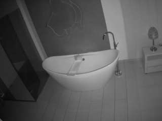 voyeurcam-casa-salsa-bathroom-5 camsoda