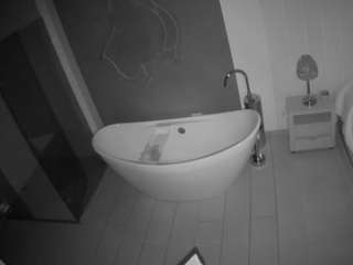 voyeurcam-casa-salsa-bathroom-5 camsoda