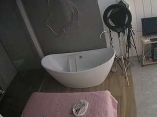 voyeurcam-casa-salsa-bathroom-5