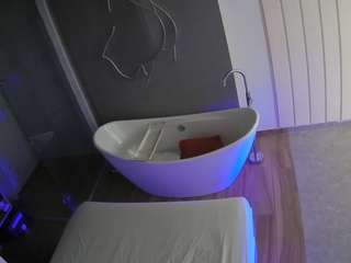 voyeurcam-casa-salsa-bathroom-5