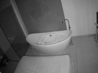 voyeurcam-casa-salsa-bathroom-5