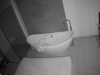 voyeurcam-casa-salsa-bathroom-5