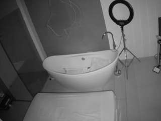voyeurcam-casa-salsa-bathroom-5
