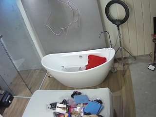 voyeurcam-casa-salsa-bathroom-5