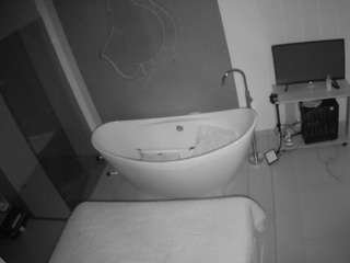 voyeurcam-casa-salsa-bathroom-5